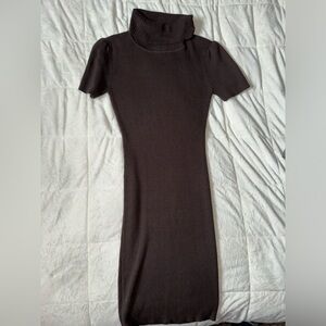 JESSICA SIMPSON Brown Tuttle neck midi dress. Size S